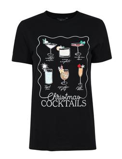 New Look Black Christmas Cocktails Print T-Shirt £12.99, €17.99