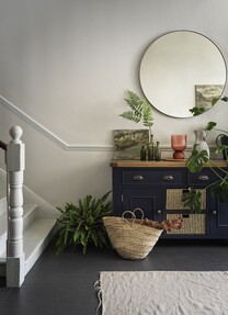 https://dc-42351dc5a6b3.prshots.es/contents/archives/194/254/images/thumb350x287_auto/furniture_village_furniturevillage-hewittlargesideboard799hallim_8587b_thumb.jpg