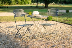 Bistro Set NT Oak Leaf Sage Brown £350