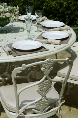 Oxleys National Trust Octavia 8 Seat Set White £8,495.00