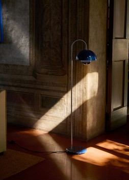 VP12 Flowerpot Floor Lamp £580