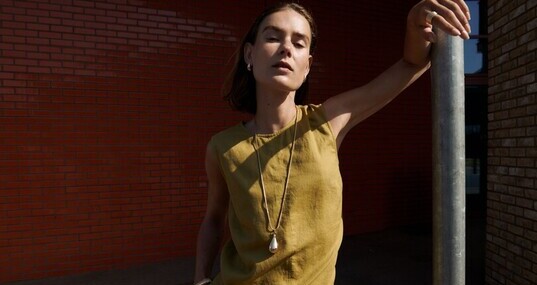 https://dc-42351dc5a6b3.prshots.es/contents/archives/2320/1155/images/cropThumb/CRI_6a590752d25baprshots_matalan-aw-trans-campaign-image-1_23578_thumb.jpg