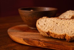 Acacia Oval Board RRP €35 Now €20
