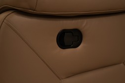 Hugo Leather 2 Seater Manual Recliner Sofa - (RRP€2,099) NOW €1,299