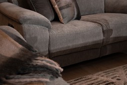 Reina Electric 3 Seater Recliner Sofa 0049 RRP €1,999 Now €1,199