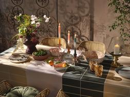 Homesense Outdoor Dining - Lifestyle Image