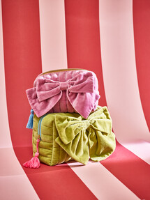 Christmas Beauty Gifts & Gifting 2025