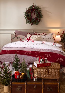 B&M AW26 Timeless Tradition Bedroom Main 2 Crop