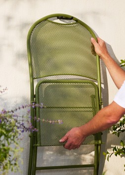 Lisbon Bistro Set Green £99