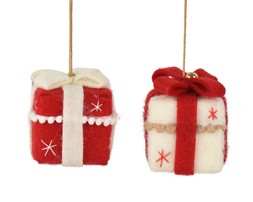 Wool present decoration