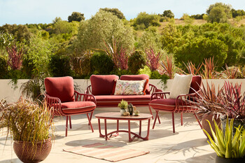 https://dc-42351dc5a6b3.prshots.es/contents/archives/3552/1530/images/thumb350x287_auto/dobbies-garden-centres_30_outdooroasis_red-aura-coffee-set_thumb.jpg