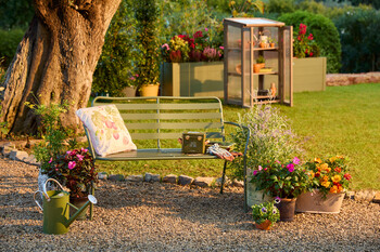 https://dc-42351dc5a6b3.prshots.es/contents/archives/3552/1530/images/thumb350x287_auto/dobbies-garden-centres_esme-bench-gbp79_thumb.jpg