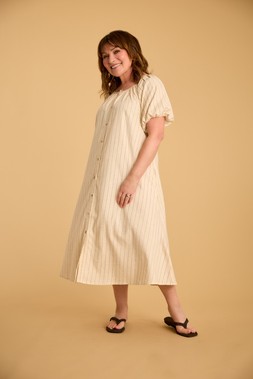Lorraine Loves Bonmarche SS26