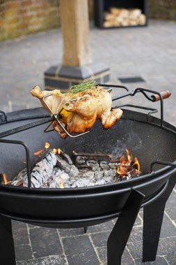OUTDOOR METAL KENDAL FIRE PIT ON STAND IN BLACK H44.5CM W77CM 399.99