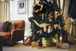 Metal Christmas Tree Skirt Gold &pound;54.99