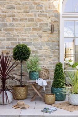 OUTDOOR BRAMLEY GREEN GLAZED PLANTER SET OF 3