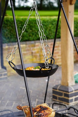 OUTDOOR COLORADO METAL COOKING BOWL IN BLACK H9CM W24.5CM &pound;39.99