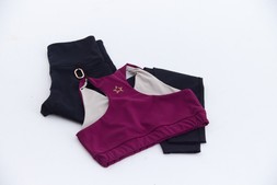 ELEVATE Sports bra £45 & ELEVATE Leggings £80 & Ultimate Grip Stripe Slouch Socks £12.00