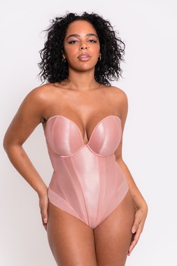 PLUNGE STRAPLESS PADDED BODY POWDERY PINK (30-38DD-J) &pound;78.00, $156.00, &euro;106.00, $196.00 (CAD)