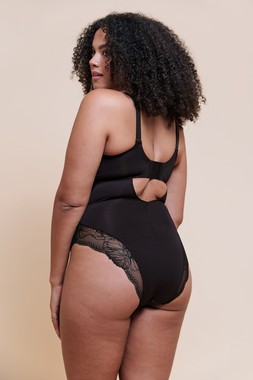 Boost Lace Body Black £49 €72 CAD $99 AUS $119.95 12