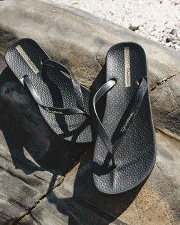 Lolita Flip Flops Black