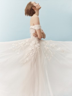 Luciane Off-Shoulder Wedding Dress Ivory