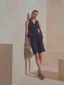 PRIMARK EDIT LINEN PEPLUM WAISTCOAT, £24, €26, $35, RON125, PLN115, CZK675, EDIT LINEN CITY SHORT, £20, €22, $30, RON110, PLN95, CZK570