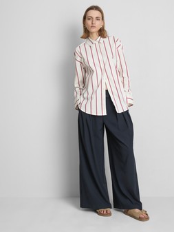 PRIMARK EDIT POPLIN STRIPE SHIRT, £20, €22, $29, RON110, PLN95, CZK570