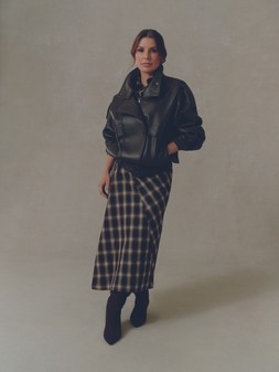 PRIMARK PRESENTS BY COLEEN FUNNEL COATED JACKET, £30, €34, PLN150, CZK885, RON165, PRIMARK PRESENTS BY COLEEN CHECK ASYM SKIRT, £16, €18, $25, RON90 (2)