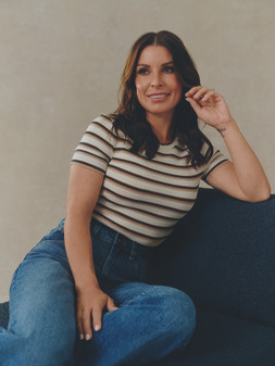 PRIMARK PRESENTS BY COLEEN SNUG TEE, £6, €8, RON40, PLN34, CZK520, PRIMARK PRESENTS BY COLEEN BARREL JEAN, £18, €20, $28, RON100, PLN90, CZK520 (4)