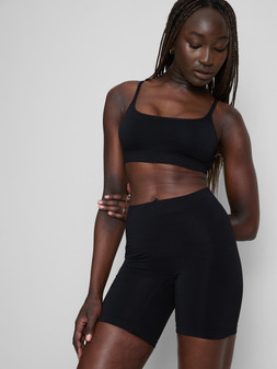 PRIMARK SEAMLESS BUMLIFT SHORTS, £7, €8, $11, PLN34, CZK210, RON40 (3)