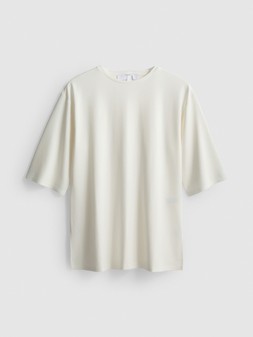 PRIMARK TEE IVORY £9 €10 €12 $14 RON50 PLN43 CZK260