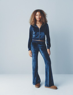 PRIMARK VELOUR ZIP SWEAT, £10, €12, NE €14, $16, RON60, PLN50, CZK310, HUF4400