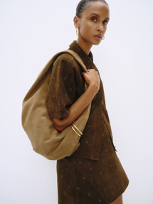 https://dc-42351dc5a6b3.prshots.es/contents/archives/98/201/images/thumb350x287_auto/marks_amp-spencer_ms-per-una-shirt-299-may-per-una-skirt-149-mar_2026d_thumb.jpg