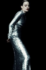https://dc-42351dc5a6b3.prshots.es/contents/archives/98/201/images/thumb350x287_auto/marks_amp-spencer_ms-x-16arlington-sequin-dress-295-earring-45.j_c35e7_thumb.jpg